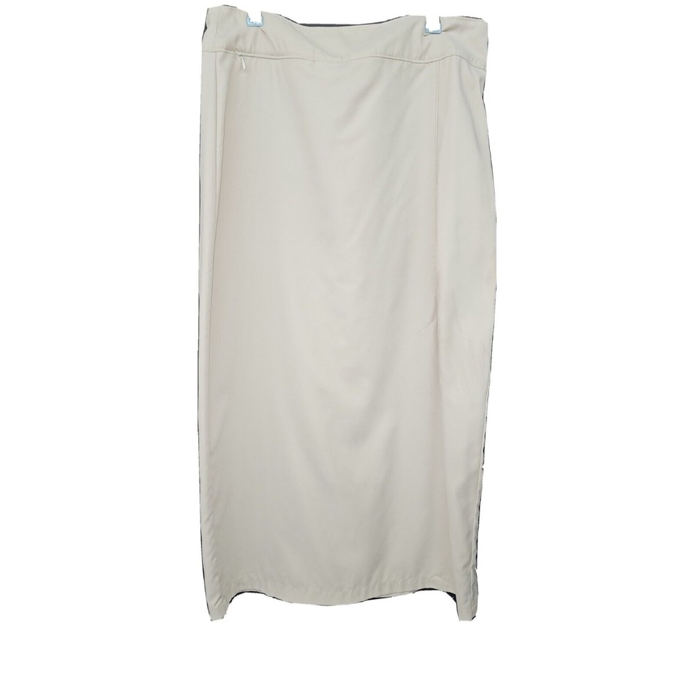 Patagonia Beige Skirt Women’s Lightweight Pockets Outdoor Travel Sz 10
